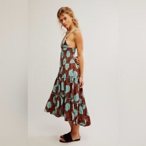 NWT Free People Adriel Midi Dress Hi Lo Tiered Smocked Boho Floral Nutmeg Sz M